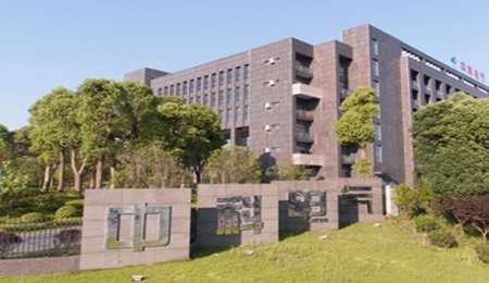 左手“迪王”，右手“寧王”！200億負極材料新星再投建10萬噸級項目，行業戰局生變？